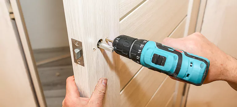 Old Door Knob Repair in West Little River, FL