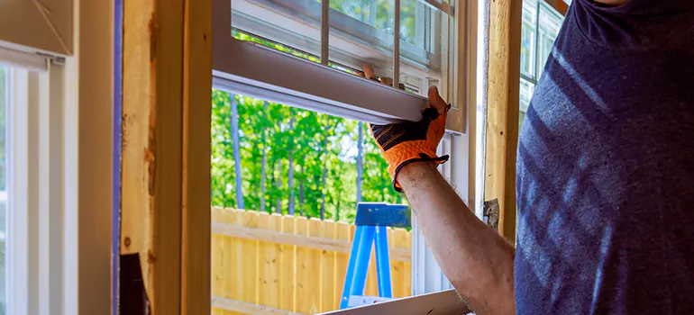 >Bay Window Curtain Rail Track in West Little River, FL